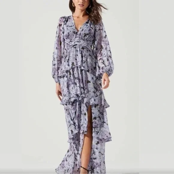 ASTR THE LABEL Anora Maxi Dress in Black & Purple Floral, size sm, 3 tiers - Picture 6 of 9